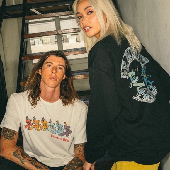 Grateful Dead Dancing Bears Sweatshirt - Picture 5 of 5